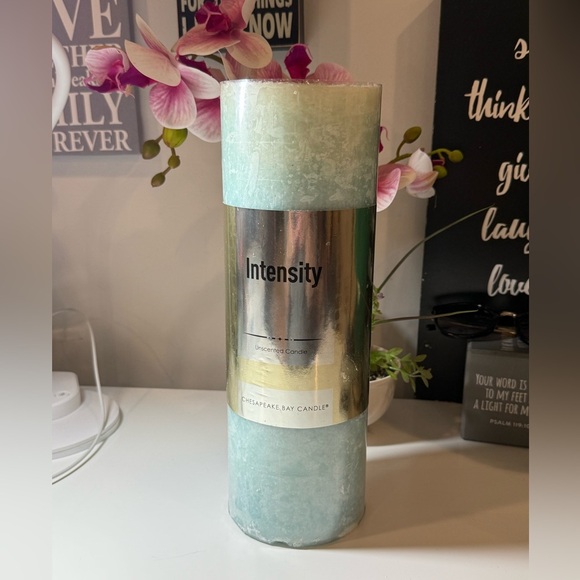 Chesapeake Bay Candle - Intensity Unscented Candle/14in tall - Picture 1 of 11